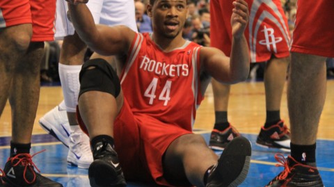 追忆2011火箭国王经典战：海耶斯内线肉搏，洛里无所不能，那年季后赛就差一口气