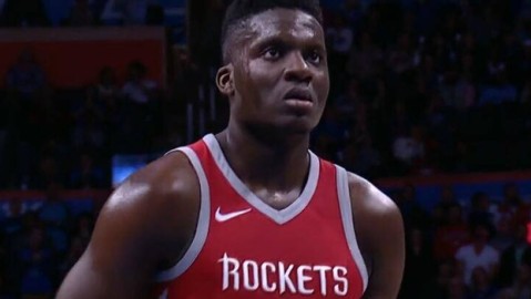 克林特·卡佩拉2026：从“饼皇”到“火箭最后一张底牌”，32岁老将的艰难转型路