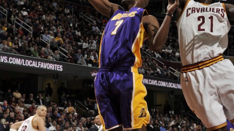 再看一遍那场湖人惨败骑士 我才真正读懂了科比的倔强