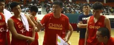 杜锋挂帅蓝队险胜红队 男篮红蓝大战一触即发