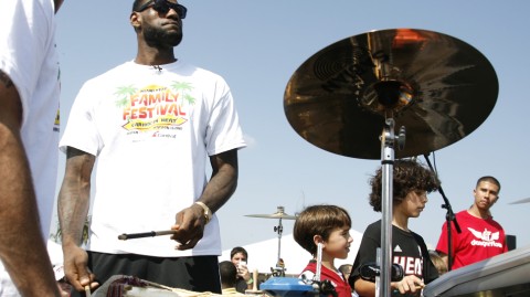 还记得当年那支云集三巨头的热队吗？一场十五年前的社区活动，让我们重新梦回巅峰热火