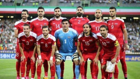 越南VS伊朗！亚洲两极对决，黄金军遇西亚铁骑——国际热身赛前瞻